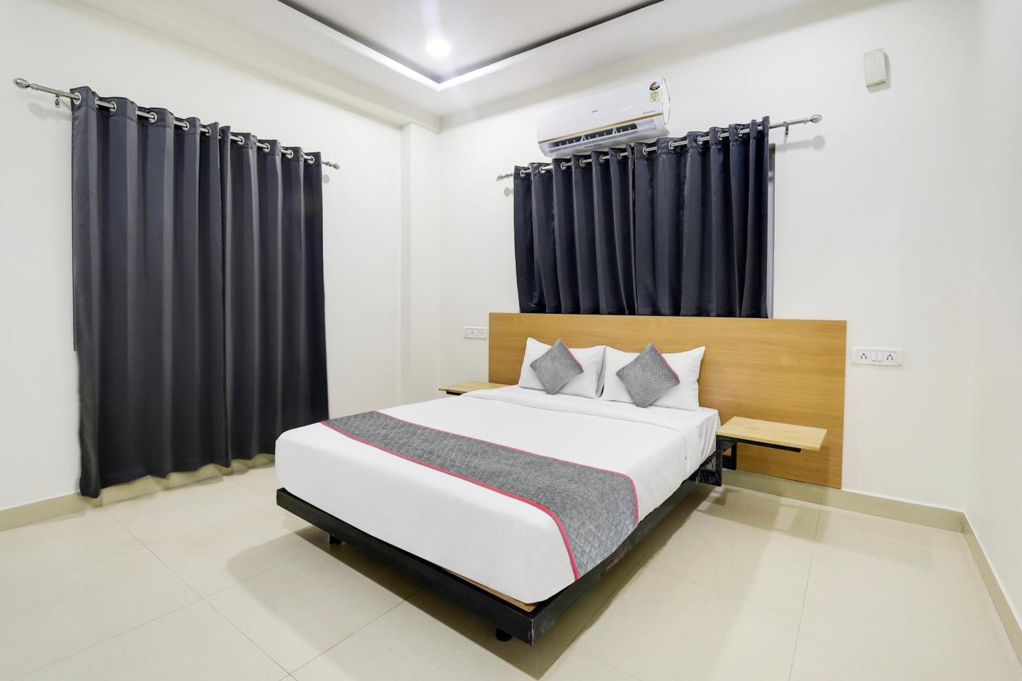 Super Townhouse De Alphabet Hotel Kukatpally Nexus Mall Haiderabad Buitenkant foto